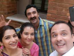 Krishna And Nakshathra Nagesh To Replace Dhilip Rayan And Vidya Pradeep In Nayagi Times Of India The director of the movie is purushothaman and produced by subind kamalasanan. vidya pradeep in nayagi