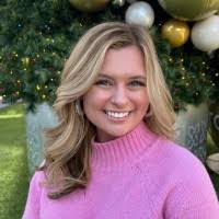 Martha Lamm's Instagram, Twitter & Facebook