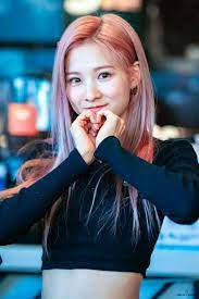 Remi really likes disney characters, especially rapunzel. Cherry Bullet Remi Remi Bullet Icon Bullet Pics