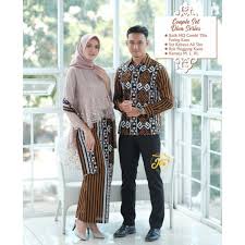 Jual kaos couple, baju couple dan jaket couple dengan harga murah, melayani grosir dan eceran, dengan bahan berkualitas serta memiliki ukuran besar/jumbo. Bisa Pisah Sarimbit Batik Kebaya Bruklat Baju Pesta Busana Couple Lamaran Outfit Kondangan Shopee Indonesia