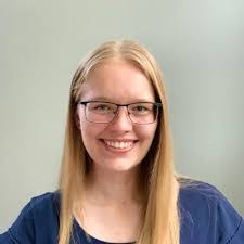 Renee Mott's Instagram, Twitter & Facebook