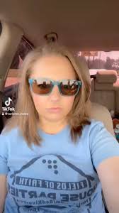 ** I do not own the rights to this song 🙄