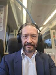 Obligatory train selfie as I head into London for the Meet Health Events  NHS Strategy Summit.