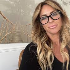 Jaclyn Cobb's Instagram, Twitter & Facebook