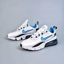 Originalūs spalviniai deriniai, įdomiai sukonstruotas siluetas ir įvairios medžiagų faktūros jokiais būdais neįrodo, jog šis projektas yra šių dviejų air max modelių junginys! Beli Nike Airmax 270 React Shoes Men Pada Harga Terendah Lazada Com My