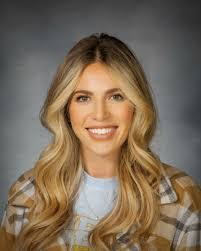 Kaitlin Simmons's Instagram, Twitter & Facebook