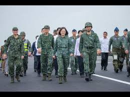 Image result for 蔡總統參加漢光演習展示台灣的國防力量
