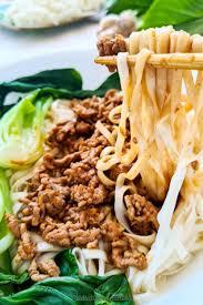 Easy Chinese Pork Mince Noodles Casually Peckish Recipe Spicy Recipes Easy Chinese Recipes Cooked Veggies