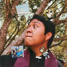 Y quién es este? Es de dragón ball? Goku era negro?