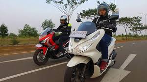 Sobat, untuk pembahasan ini admin akan menjelaskan seputar tutorial kompres foto … 5 Arti Mimpi Naik Motor Boncengan Simbol Kedermawanan Anda Untuk Lingkungan Sekitar Tribun Jogja