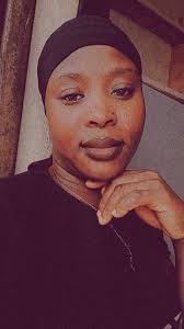 Late in the midnight hour God's gonna turn it around It's going to work in  my favor