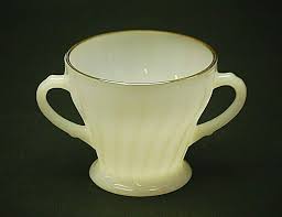 Boopie gold trim anchor hocking bubble base sherbet glasses. Golden Shell By Anchor Hocking 3 3 8 Open And 50 Similar Items