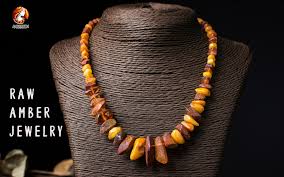 Colliers d'ambre