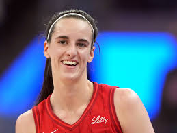 Caitlin Clark Makes Gesture for Fan Amid WNBA Offseason - Athlon