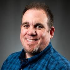 Tara Downs's Instagram, Twitter & Facebook