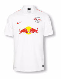 There are some lines on the away kit. Rb Leipzig 2015 16 Home Kit