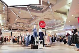 Take the escalator located next to the a&w on the 1st floor. Motherhood Family Mall Guide Sunway Pyramid Mall Petaling Jaya July 2021 Motherhood Malaysia