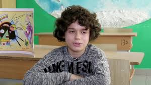 Mesoni te vizatoni thjesht dy emoji me zemra. Pikturat Per Mesuesin E Sakrifices Konkursi Per 7 Marsin Si Shohin Nxenesit Mesuesit E Tyre Youtube