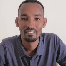 አምዶም ገብረስላስ