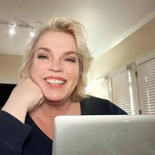 Will Janelle find the money used to pay for Kody and Robyn's house when  reviewing the joint money pot account?