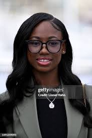 Esther Hahn's Instagram, Twitter & Facebook