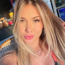 Amanda Liberato (@amandabliberato)