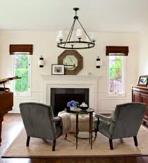 Color Spotlight Benjamin Moore Navajo White Rowe Spurling Paint Company Living Room Paint Family Room Design Traditional Living Room