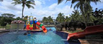Di mana lagi tempat menarik di desaru johor? Starhill Golf Country Club Water Park