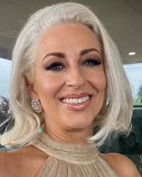 Wedding season is here Makeup and hair: @muacedilloalma Model:  @catherine_d_modeling Photography: @elrichiriccardo @richifinephotography  #wedding #weddingdress #weeddingplanner #weddingday #weddingmakeup  #weddingmakeupartist #weddinghair ...