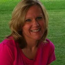 Holly Batzel's Instagram, Twitter & Facebook