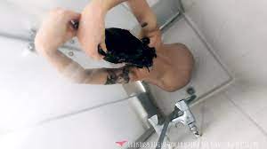 Vends-ta-culotte - Spy cam in the shower caught a beautiful girl  masturbating | xHamster