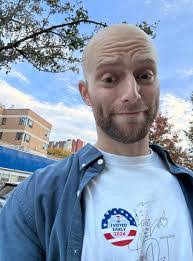 Alexander Brosseau's Instagram, Twitter & Facebook