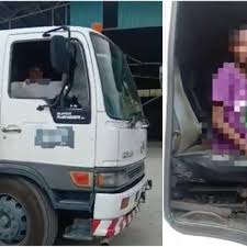 Dua putri kecil yang masih membutuhkan kasih sayang kami yang selalu menjadi alasan untuk tetap mempertahankan rumah tanggaku. Selepas Budak Bawa Kereta Video Aksi Kanak Kanak Bawa Lori Pula Tular