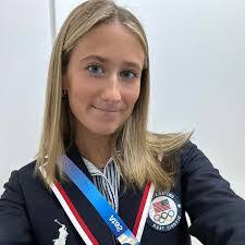 Rose Robinette's Instagram, Twitter & Facebook