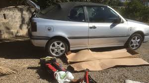 Le seul outil spécial nécessaire. Comment Remplacer Des Coupelle D Amortisseur Arriere Sur Une Vw Golf 4 Tutoriel Autodoc By Auto Doc Fr
