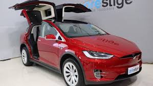 Tesla's current products include electric cars, battery energy storage from home to grid scale. Aturan Mobil Listrik Diteken Harga Tesla Belum Tentu Jadi Murah