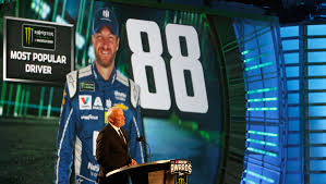 The most popular driver award is the only major nascar award determined solely by fan vote. Dale Earnhardt Jr Wins Nascar Most Popular Driver Award For 15th Time