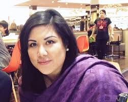 Daughter backs mum in divorce from tycoon, says dad disapproves of  son-in-law's race