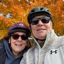 Where to find a Sea Ray Sundancer 370/390/400/410 in Great Lakes area?