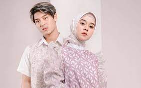 Haru bahagia lamaran billar dijawab lesti saya bersedia lamaran leslar. Lesti Dan Rizky Billar Latihan Jaga Anak Tatapan Cinta Kiyut Buat Baper
