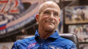 Astronaut from Oregon, Don Pettit, arrives at International Space Station 