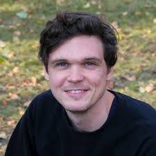 Elliot Fleming's Instagram, Twitter & Facebook