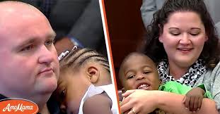 Weißes Paar adoptiert 5 schwarze Pflegekinder, damit sie nicht getrennt  werden