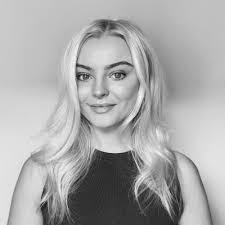 Eve Barrett's Instagram, Twitter & Facebook