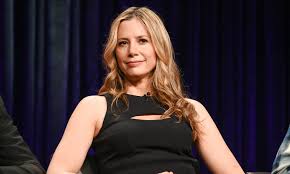 Mira Sorvino Regrets Working With Woody Allen Writes Open Letter To Dylan Farrow Vanity Fair