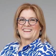 Such sad news from our Chicagoland real estate community. Catherine  Holbrook died giving birth to her daughter. 💔 Please watch this video,  share if you are willing and help if you feel