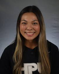 Brandi Leong's Instagram, Twitter & Facebook