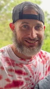 Travis Comstock's Instagram, Twitter & Facebook