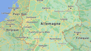 #allemagne  hansi flick a un accord verbal depuis avril pour rejoindre la sélection allemande et succéder à un message important des grünen pour les élections consulaires en allemagne du sud. Allemagne Une Maison De L Unite En Cours De Construction A Berlin Linfo Re Monde Europe