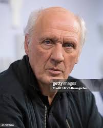 393 Herman Van Veen Photos & High Res Pictures